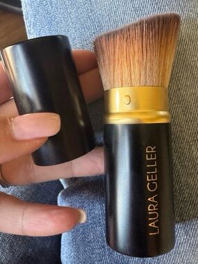 Laura Geller Black & Gold Retractable Kabuki Makeup Brush